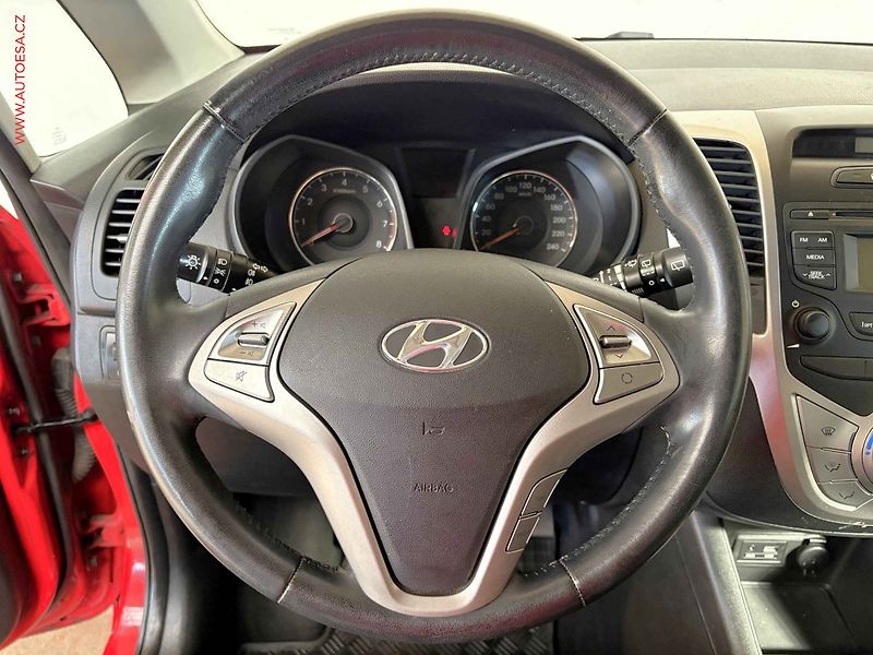 Hyundai ix20 (2019) 1.6 VVTi, Trikolor - fotka 14 z 14