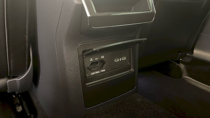 Škoda Superb (2024) Style 2.0TSI 140kW  DSG - fotka 19 z 33