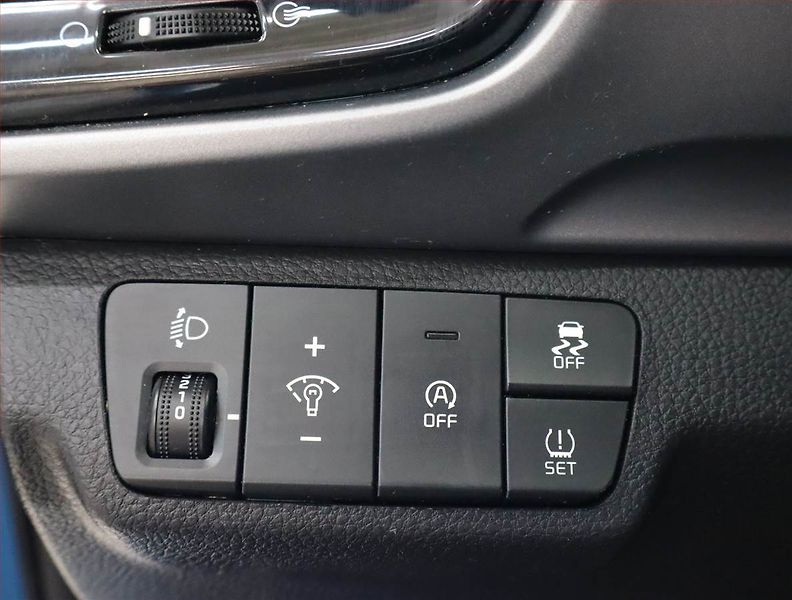 Kia Stonic (2023) 1.2 DPI, ČR,1.maj, Kůže, Navi - fotka 22 z 23