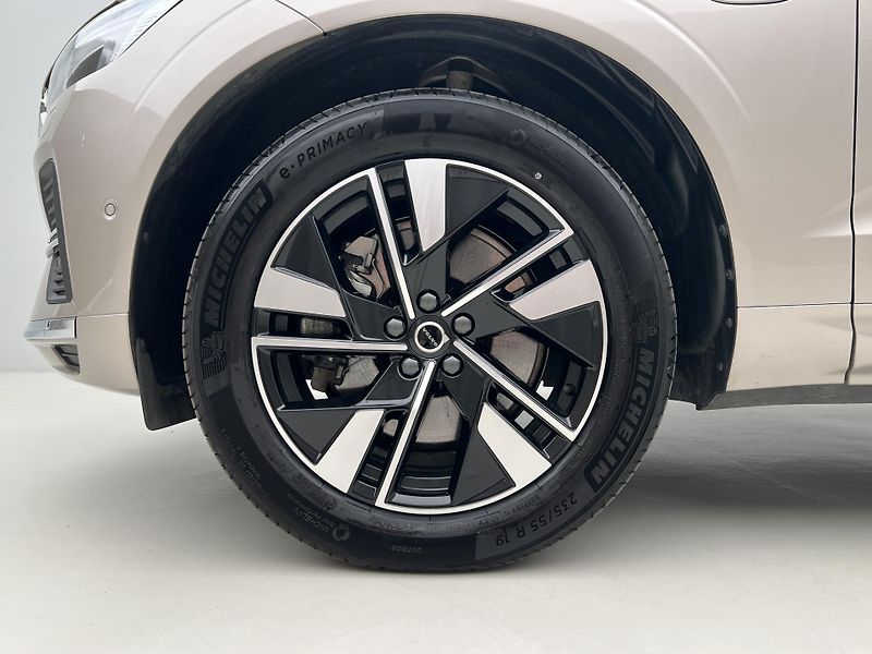 Volvo XC60 T6 AWD BRIGHT PLUS CZ 1.maj. - fotka 15 z 47