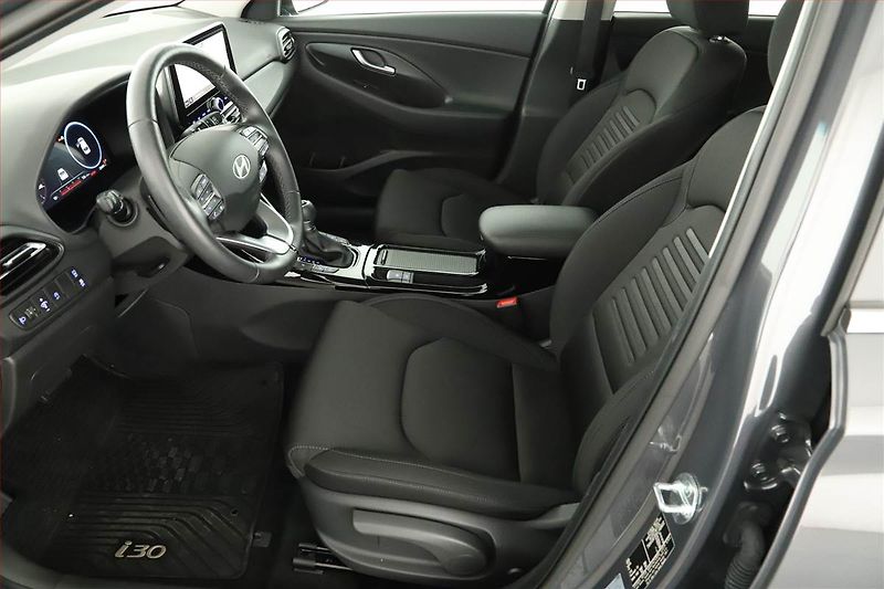 Hyundai i30 (2025) Style 1.0 T-GDI, Automat - fotka 7 z 15