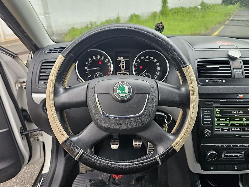 Škoda Yeti (2012) 2.0TDI, TAŽNÉ - fotka 10 z 17