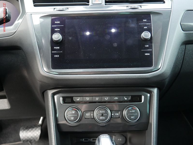 Volkswagen Tiguan (2018) 2.0 Bi-TDI 4x4, DSG, LED, ACC - fotka 11 z 21