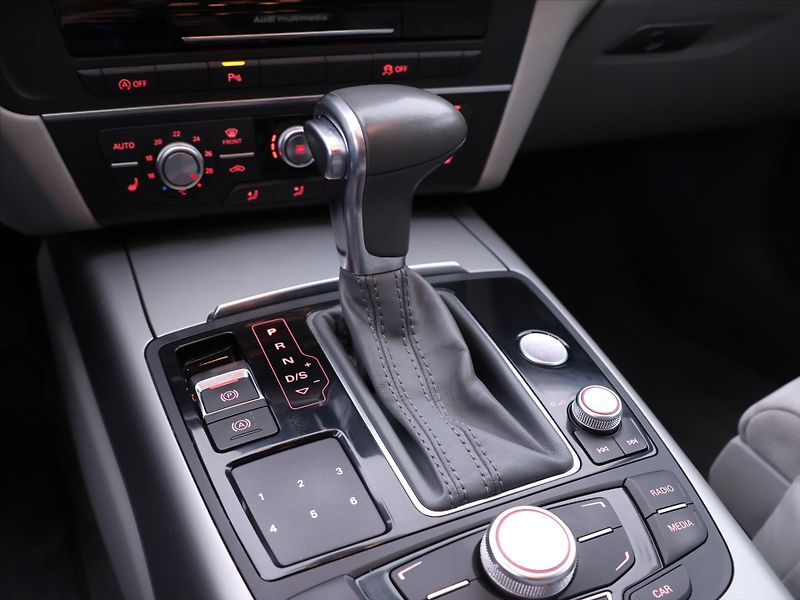 Audi A6 3,0 TDI 180kW Aut. Quattro - fotka 26 z 37