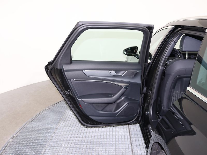 Audi A6 Avant Sline 50 TDI quattro  - fotka 10 z 28