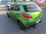Mazda 2 KRÁSNÁ,SERVISKA,CENA,1.MAJITEL - náhled 9