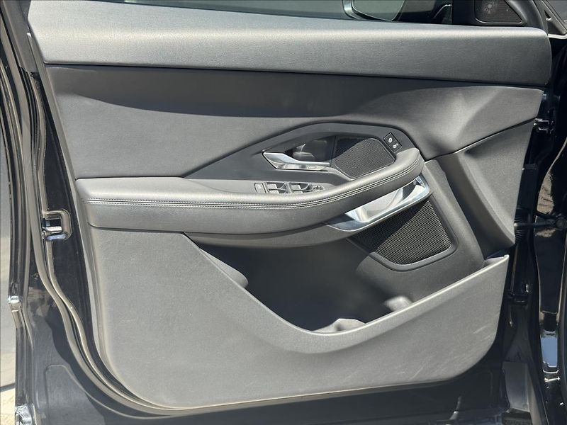 Jaguar E-Pace 2,0 D150 S AWD AT DPH - fotka 25 z 28