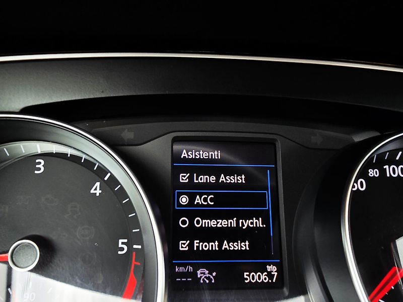 Volkswagen Passat 2.0TDI 110KW DSG BUSINESS ČR! - fotka 38 z 40