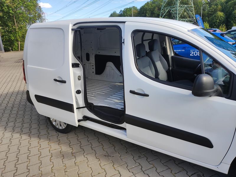 Citroën Berlingo (2016) Furgon L2 1.6 HDi 100k - fotka 19 z 22