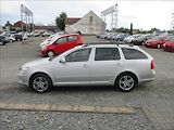 Škoda Octavia 1,6 TDI, aut. klima, servis - náhled 3