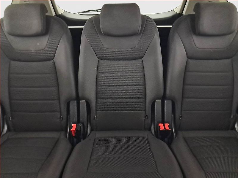 Ford S-MAX (2014) 2.0 TDCi, Serv.kniha, Xenony - fotka 10 z 17