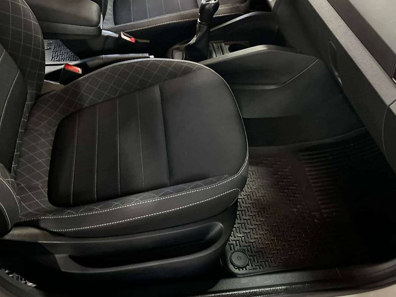 Škoda Fabia (2021) Combi Ambition 1.0 TSI - fotka 13 z 20