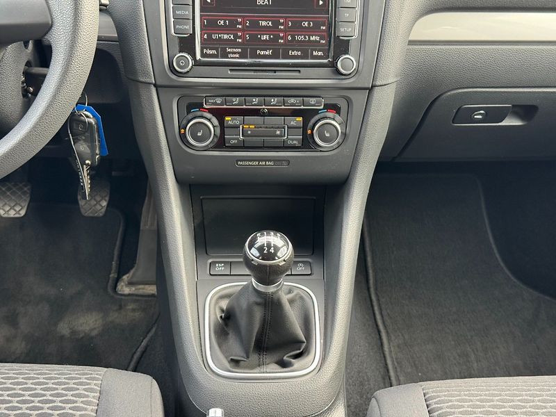 Volkswagen Golf (2010) Variant Comfortline 1.6 TDI - fotka 20 z 32