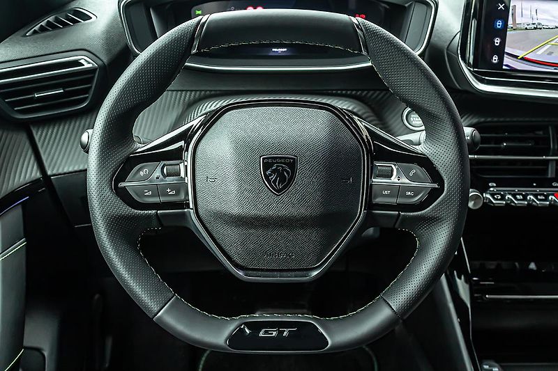 Peugeot 208 (2026) 1,2   GT Hybrid 145 e-DCS6 - fotka 15 z 20