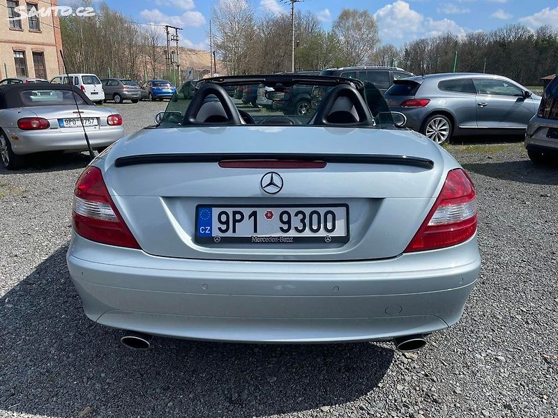 Mercedes-Benz SLK (2006) 200 KOMPRESSOR - fotka 12 z 20