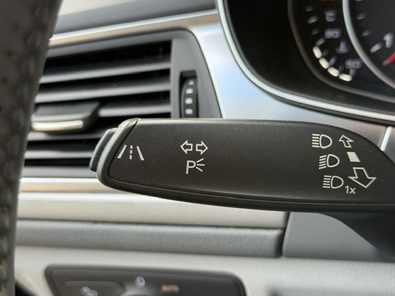 Audi A6 Avant kombi 3,0 TDi, tažné zařízení - fotka 25 z 42