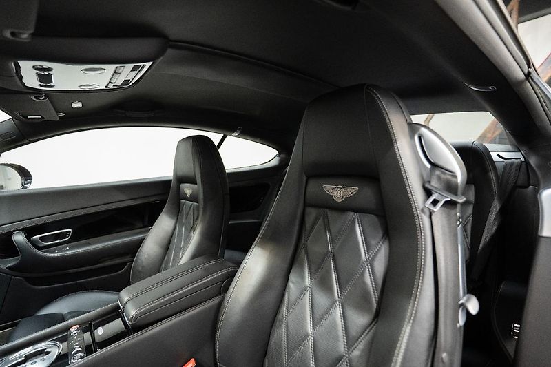 Bentley Continental GT GT Speed 6.0 W12 448 kW - fotka 22 z 31