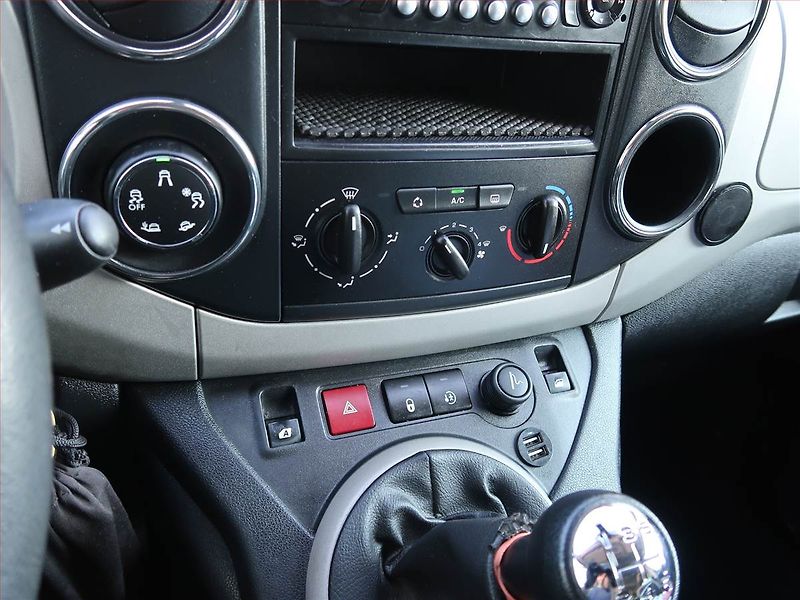 Citroën Berlingo (2013) XTR 1.6 VTi, 5Míst - fotka 13 z 15