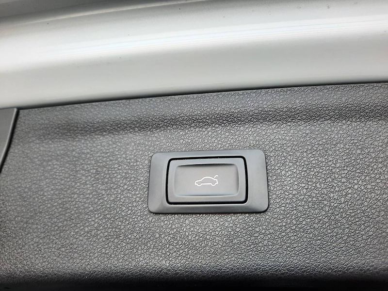Audi Q3 (2017) 2.0 TDI quattro (110kW/150k) - fotka 21 z 23