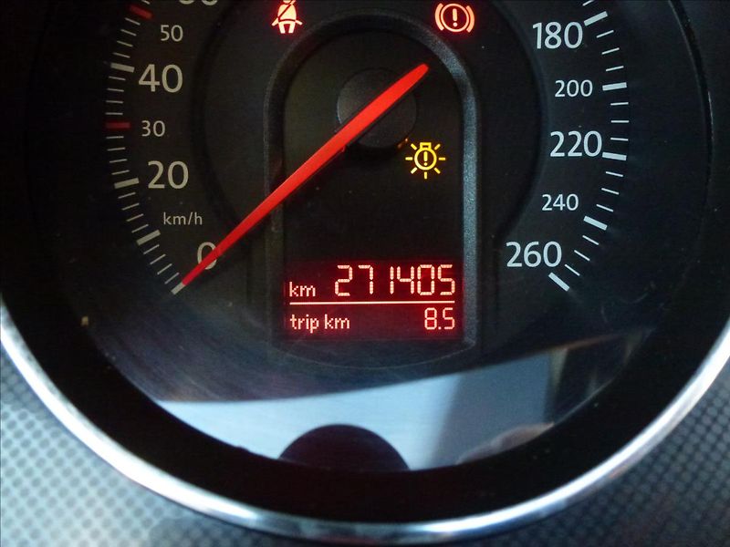 Volkswagen Passat 2,0 TDi  Comfort - fotka 31 z 49