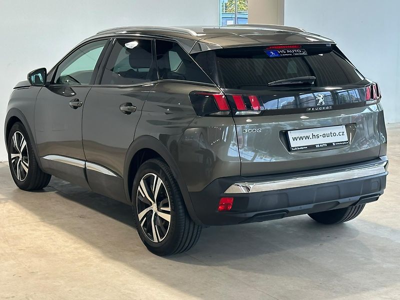 Peugeot 3008 (2018) 1.5BlueHDi,Allure,ČR,1.maj. - fotka 6 z 20