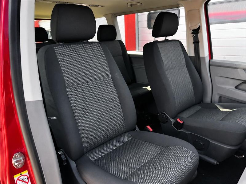Volkswagen Caravelle 2,0 TDI 6.1 SWB TRENDLINE - fotka 14 z 24