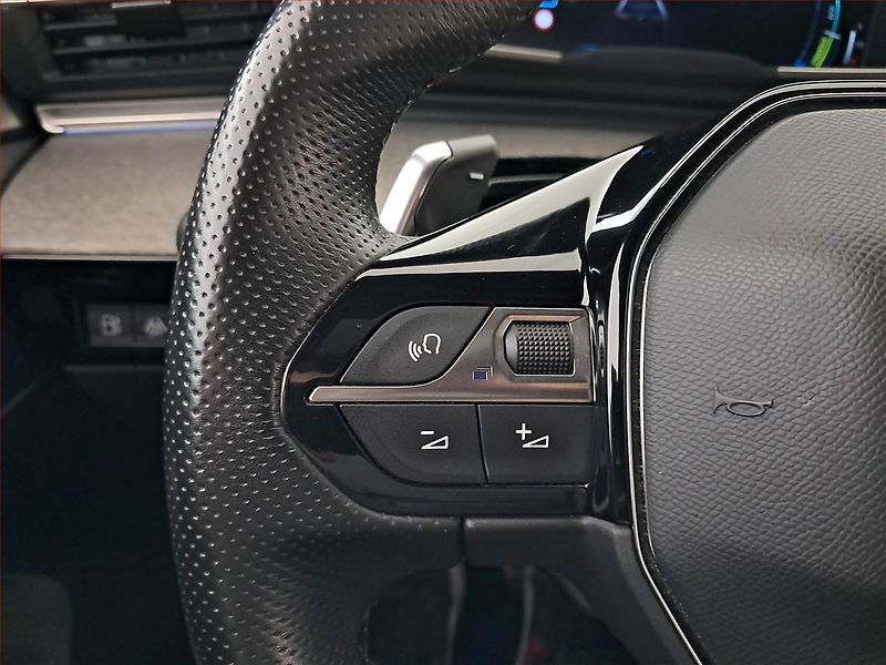 Peugeot 508 (2022) Hybrid 225 - fotka 19 z 20