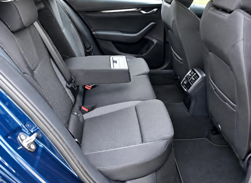 Škoda Octavia (2022) Ambition Plus 2.0 tdi 85kw  - fotka 11 z 30