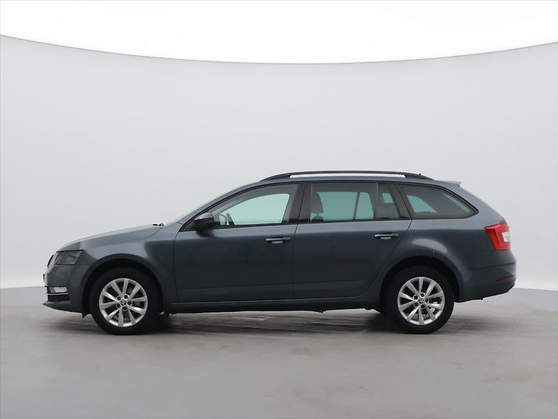 Škoda Octavia 2.0 TDI  DSG Style plus Tažné - fotka 4 z 24