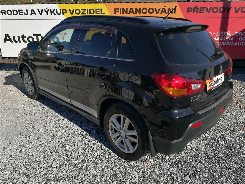 Mitsubishi ASX 1,8 DI-D 4x4 1.majitel Instyle - fotka 4 z 25
