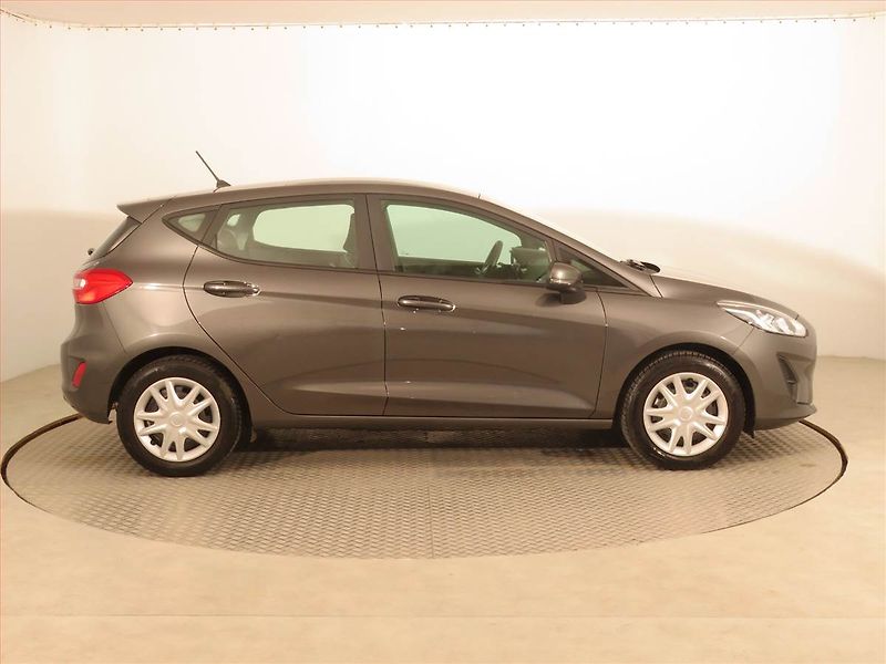 Ford Fiesta (2018) 1.1, Serv.kniha, Tempomat - fotka 6 z 14