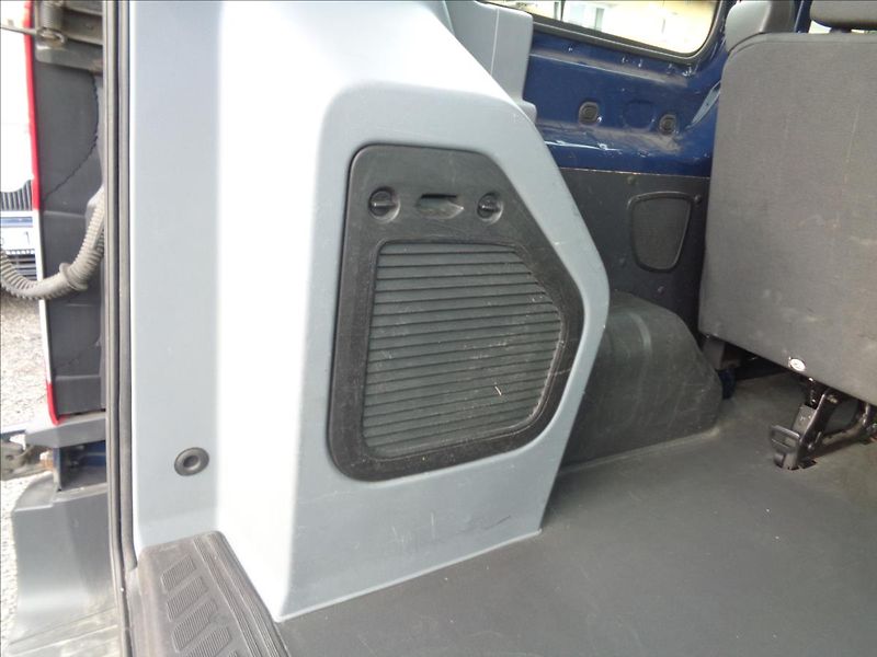 Ford Transit 2,0 - fotka 14 z 17