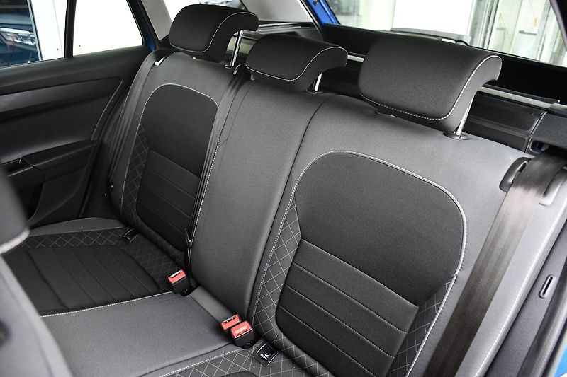Škoda Fabia 1.0TSi 70kW AMBITION 1M ČR - fotka 20 z 33