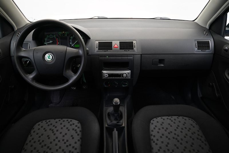 Škoda Fabia - fotka 5 z 22