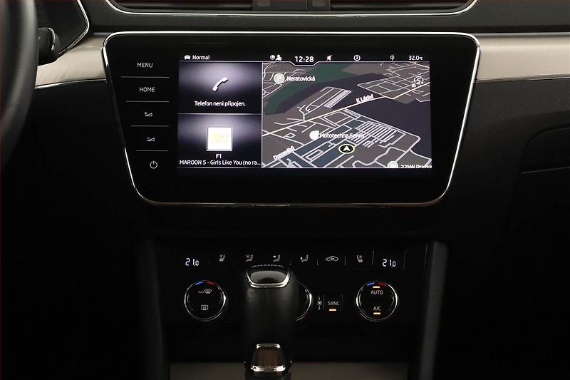Škoda Superb (2022) Laurin&Klement 2.0 TDI - fotka 14 z 18