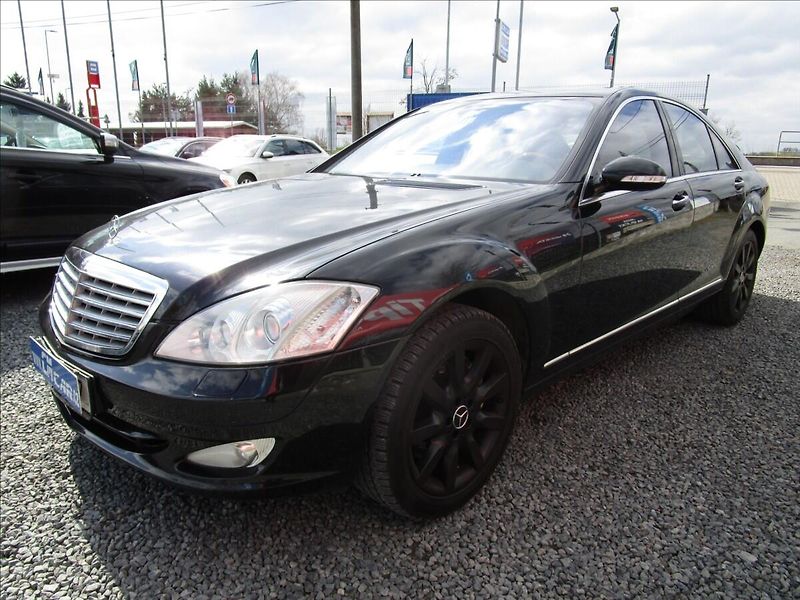 Mercedes-Benz Třídy S S 420CDi V8 AMG - fotka 1 z 59