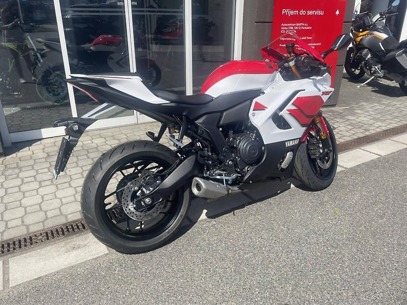 Yamaha (2026) YZF-R7 70th Anniversary EU5+ - fotka 3 z 11