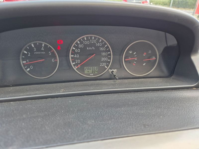 Nissan X-Trail 2.2dCi 100kW 4x4, tažné, webas - fotka 15 z 29
