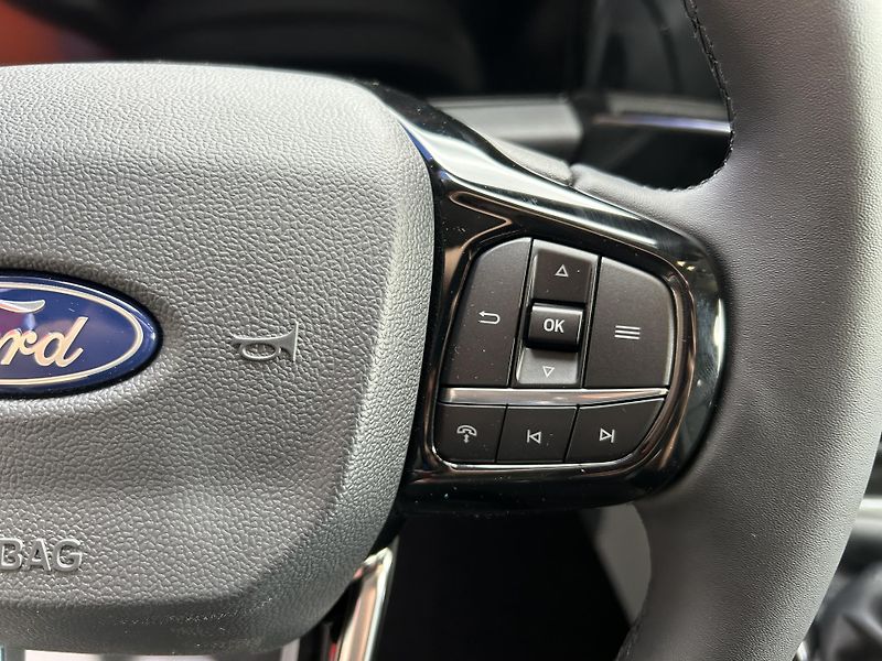 Ford Tourneo Custom Titanium L1 2.0 EcoBlue 110 kW - fotka 23 z 36