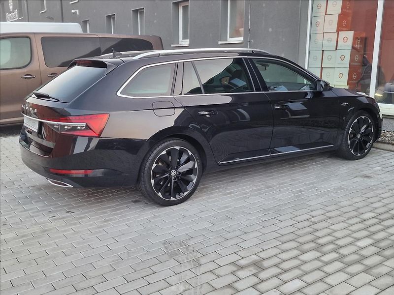 Škoda Superb 2.0TDI 147kW 4x4 DSG L&K,1Maj - fotka 11 z 50