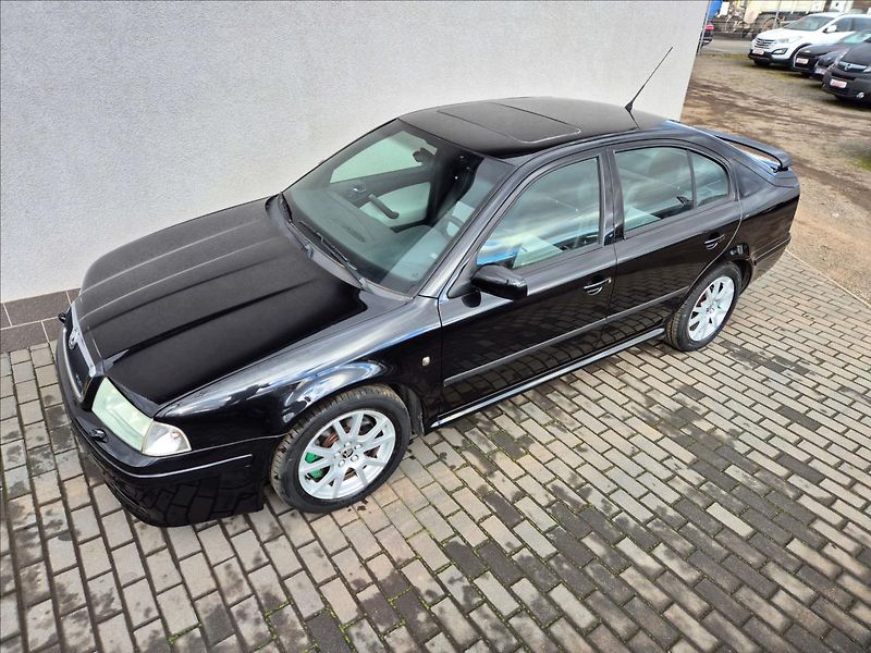 Škoda Octavia 1,8 Turbo RS 163T/Km !! - fotka 2 z 26