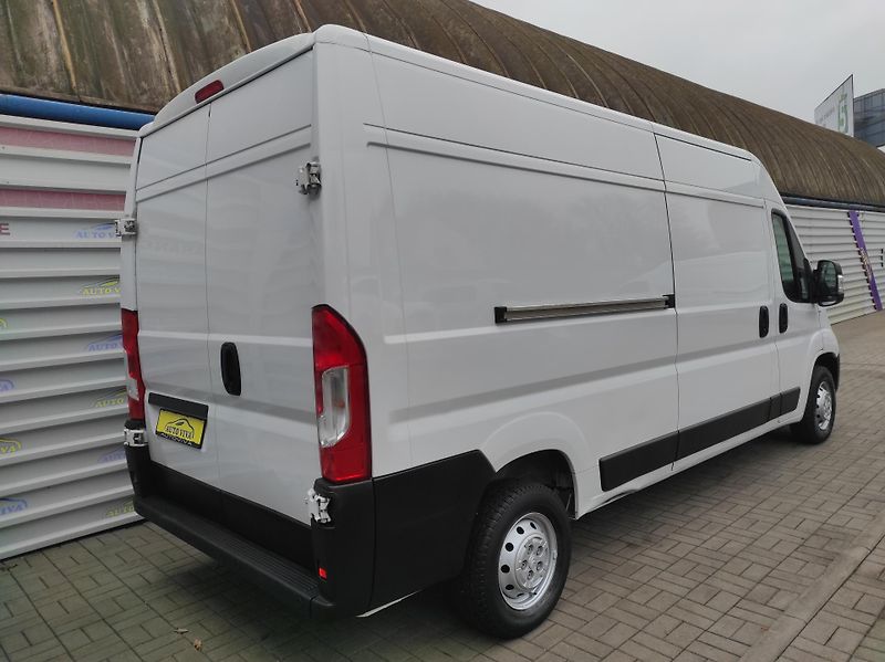 Citroën Jumper 2,2BlueHDi L3H2, ČR - fotka 5 z 39