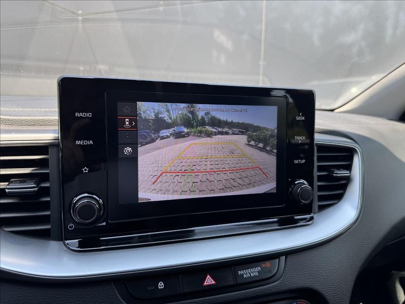 Kia Ceed 1,6 CRDI 100kW Exclusive ČR DP - fotka 23 z 31