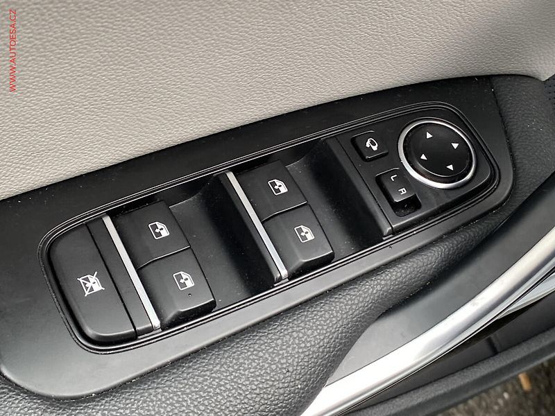 Kia Ceed (2018) 1.4 T-GDi, ČR, Exclusive, AT - fotka 11 z 21