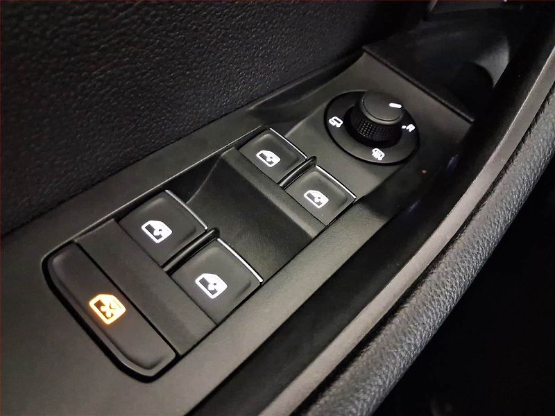 Škoda Superb (2015) Style 2.0 TSI, 4X4, Automat - fotka 16 z 16