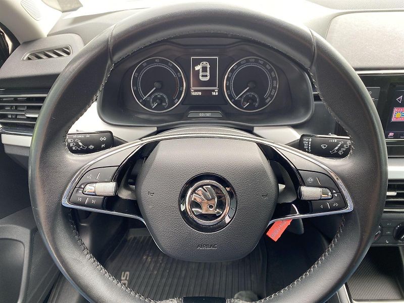 Škoda Scala (2022) 1.5 TSI Ambition - fotka 16 z 34