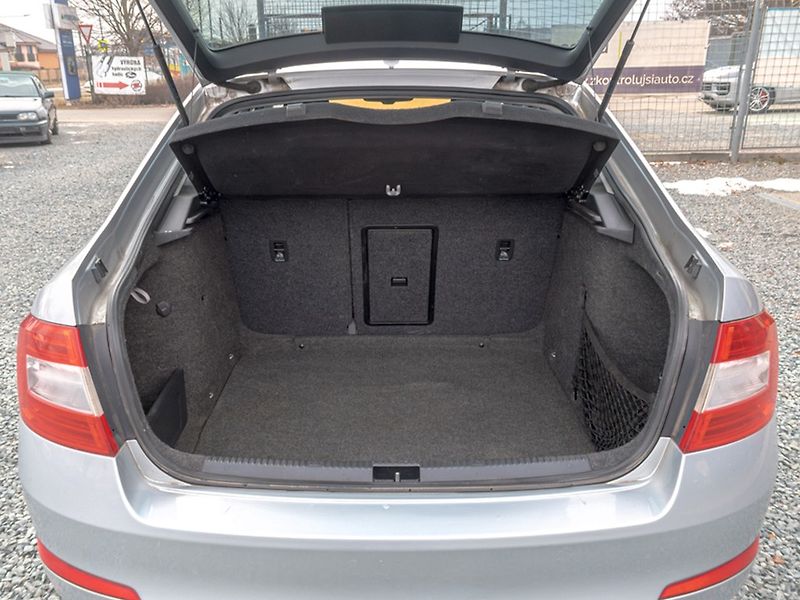 Škoda Octavia (2012) ČR 1.2TSI – NAVIGACE - fotka 35 z 44