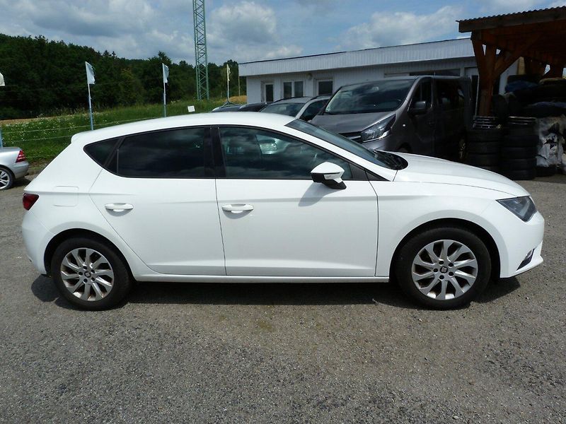 Seat Leon 1.2 tsi 77 Kw řemen - fotka 4 z 19