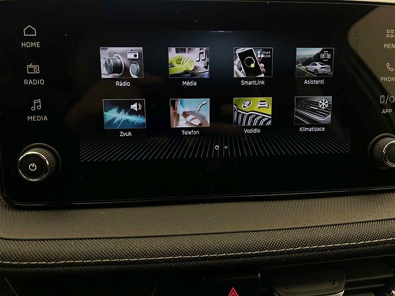 Škoda Fabia 1.0 TSI Top selection - fotka 14 z 28