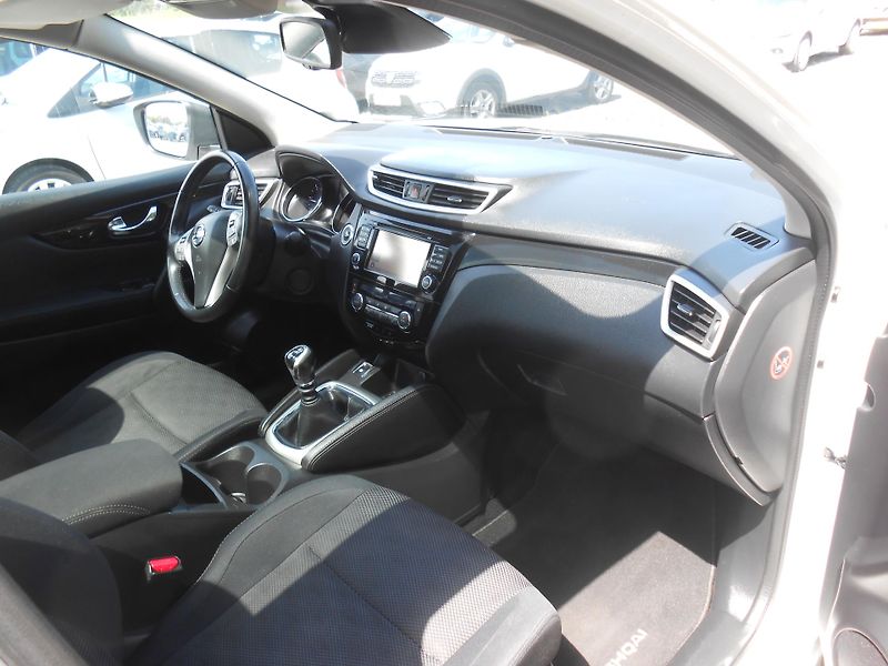 Nissan Qashqai 1.5DCi,LED,KAMERA,PANORAMA - fotka 37 z 49